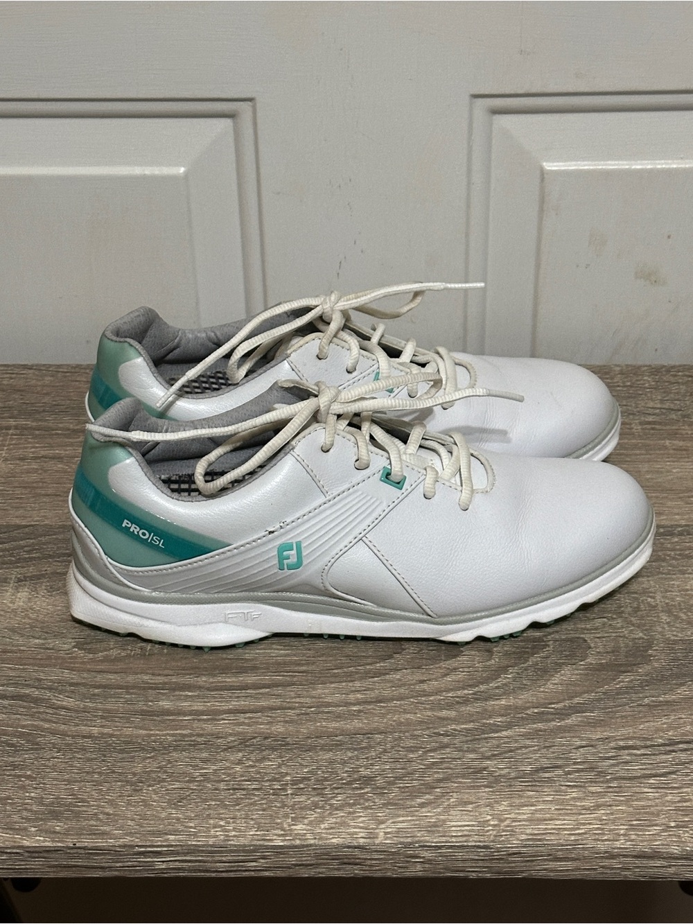 FootJoy Pro/SL MyJoys Custom Women’s Golf Shoes Size 8.5 White/Green Spikeless - Picture 1 of 7